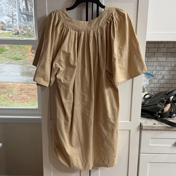 Tuckernuck Pomander Place Khaki Finley Flutter Sleeve Mini Dress Size Medium - Picture 10 of 10